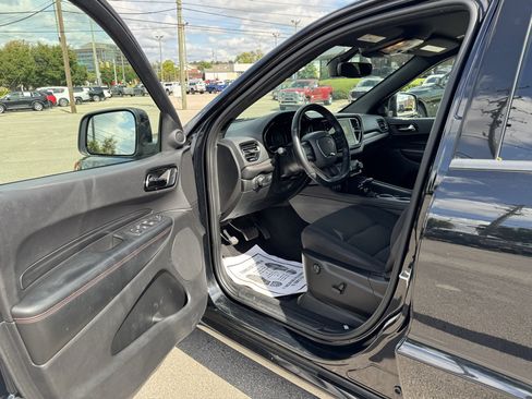 Used 2025 Dodge Durango GT RWD image 30