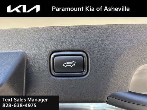 Certified 2025 Kia Sportage EX w/ EX Premium Package image 28