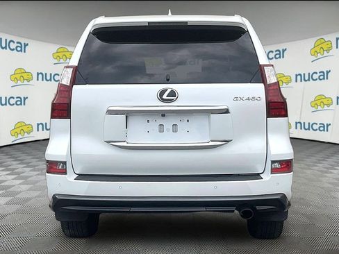 Used 2022 Lexus GX 460 Premium w/ Accessory Package AWD/4WD image 5