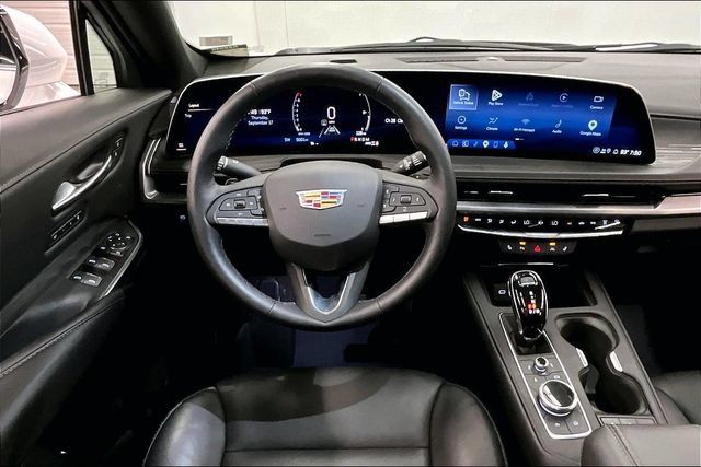Used 2025 Cadillac XT4 Premium Luxury w/ LPO, Floor Liner Package AWD/4WD image 6