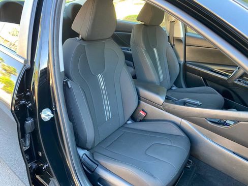Used 2023 Hyundai Elantra SEL w/ Cargo Package FWD image 50