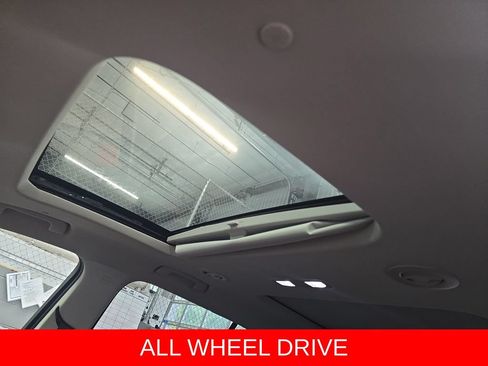 Used 2020 Chevrolet Traverse High Country w/ LPO, Floor Liner Package AWD/4WD image 31