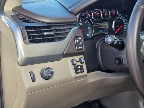 Used 2018 Chevrolet Tahoe LT image 21