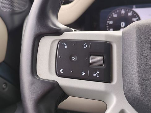 Used 2020 Land Rover Defender 110 S image 19