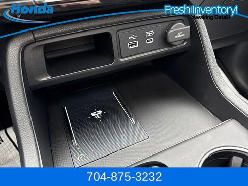 Used 2025 Honda Pilot Elite image 33