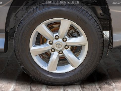 Used 2017 Lexus GX 460 w/ Navigation Package image 39