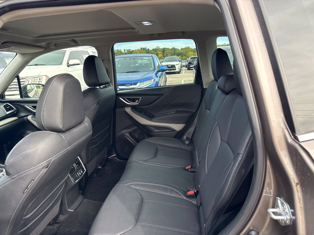 Used 2023 Subaru Forester Limited AWD/4WD image 9