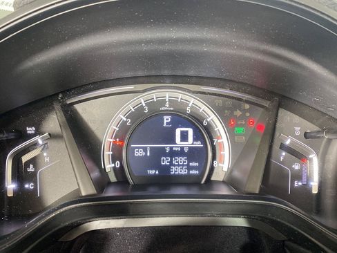 Used 2019 Honda CR-V LX image 2