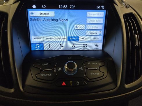 Used 2016 Ford Escape SE w/ SE Leather Comfort Package FWD image 25