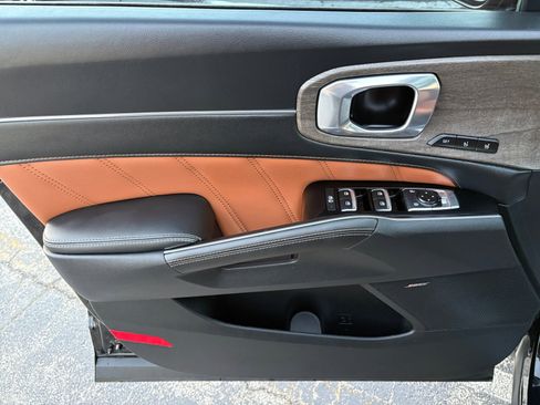 Used 2023 Kia Sorento SX Prestige image 27