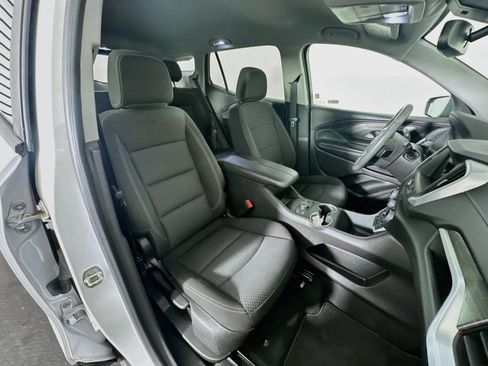Used 2023 GMC Terrain SLE w/ Driver Convenience Package AWD/4WD image 30