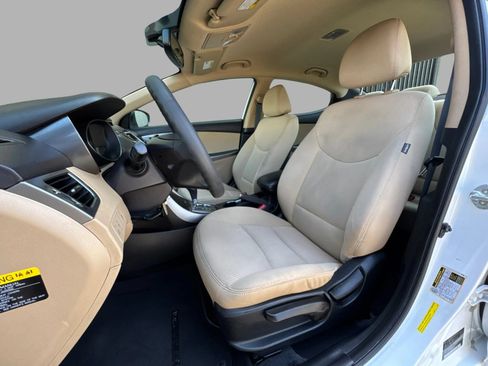 Used 2013 Hyundai Elantra GLS FWD image 16
