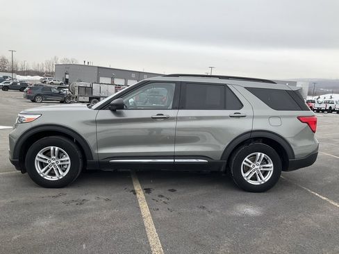 Used 2020 Ford Explorer XLT w/ Equipment Group 202A image 31