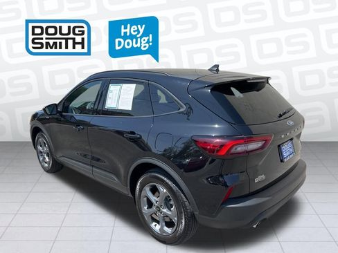 Used 2025 Ford Escape ST-Line Select AWD/4WD image 3