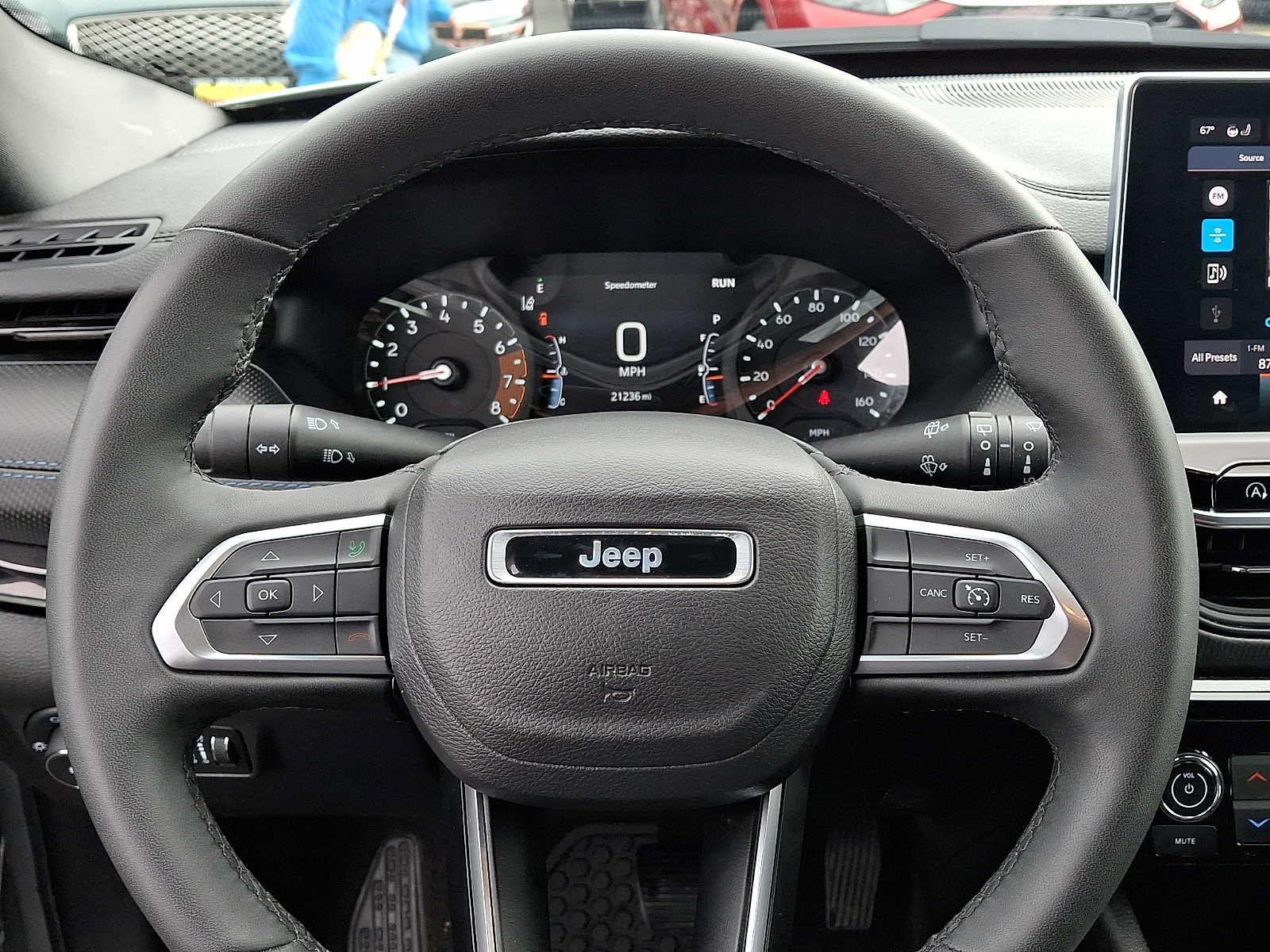 Certified 2025 Jeep Compass Latitude w/ Convenience Group AWD/4WD image 19