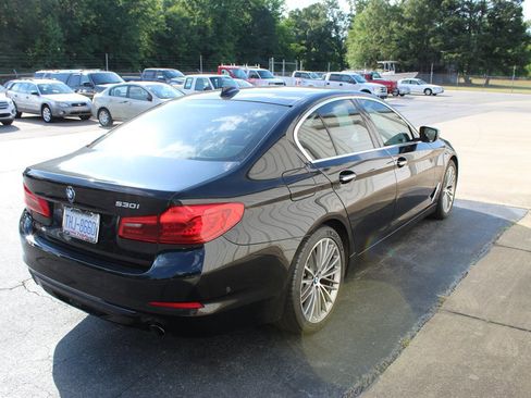 Used 2017 BMW 530i RWD image 3