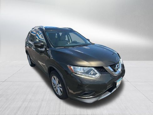 Used 2015 Nissan Rogue SV AWD/4WD image 3