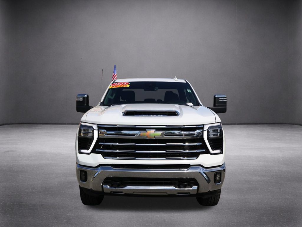 Used 2024 Chevrolet Silverado 2500 LTZ AWD/4WD image 10