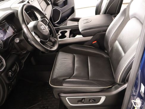 Used 2021 RAM 1500 Laramie w/ Sport Appearance Package image 12