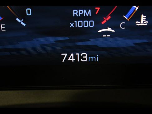 Used 2024 Chevrolet Traverse LT w/ Enhanced Driving Package FWD image 10