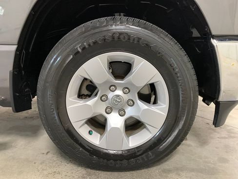 Used 2020 RAM 1500 Big Horn AWD/4WD image 12
