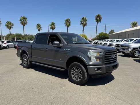 Used 2015 Ford F150 XLT w/ Equipment Group 302A Luxury AWD/4WD image 12