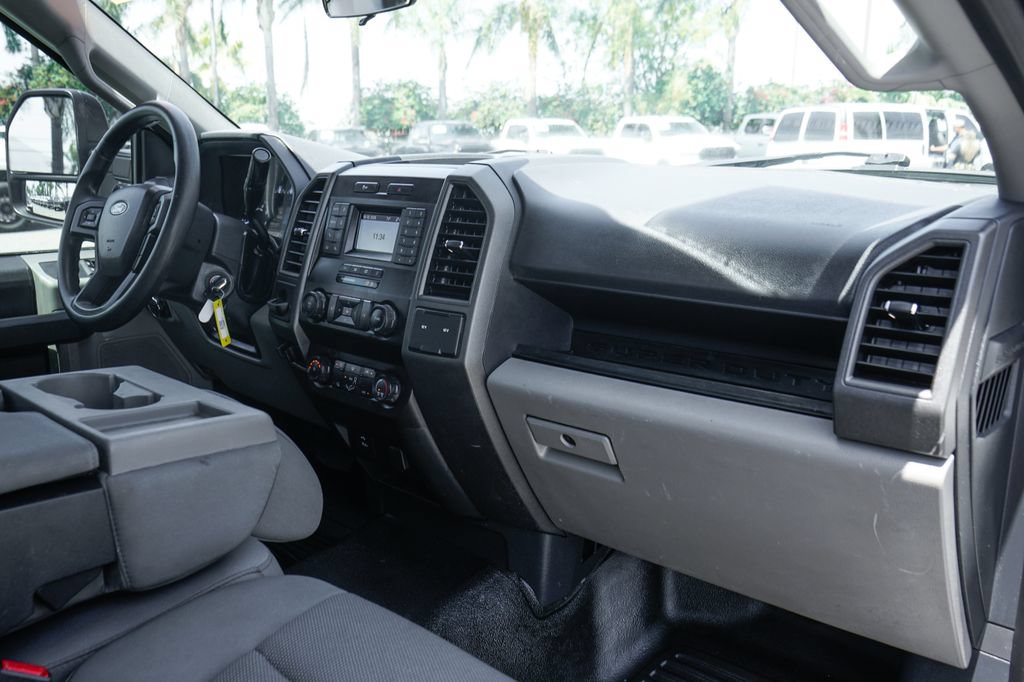 Used 2022 Ford F250 XL w/ Power Equipment Group RWD image 31
