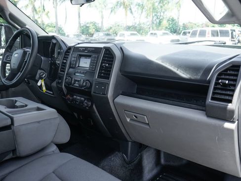 Used 2022 Ford F250 XL w/ Power Equipment Group RWD image 31