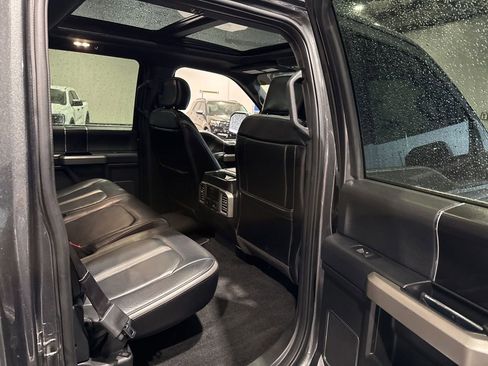 Used 2018 Ford F150 Platinum w/ Equipment Group 701A Luxury image 12