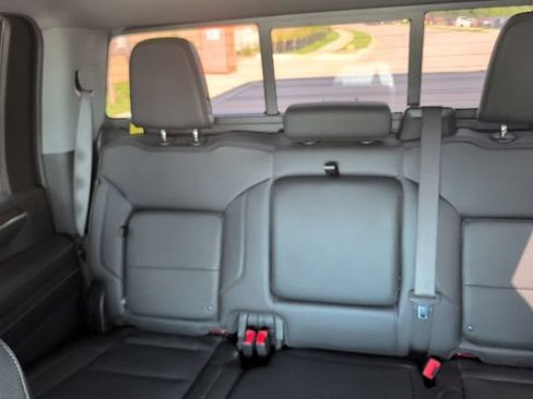 Used 2024 GMC Sierra 2500 Denali w/ Denali Reserve Package AWD/4WD image 32