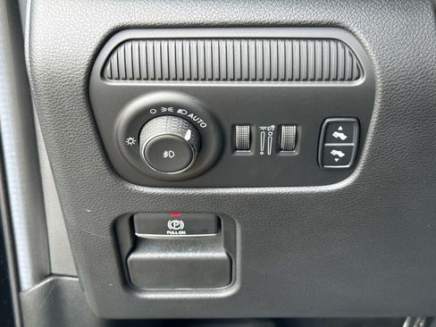 Used 2022 Jeep Wagoneer Series I w/ Convenience Group I RWD image 33