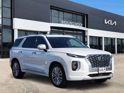 Used 2022 Hyundai Palisade Limited image 3