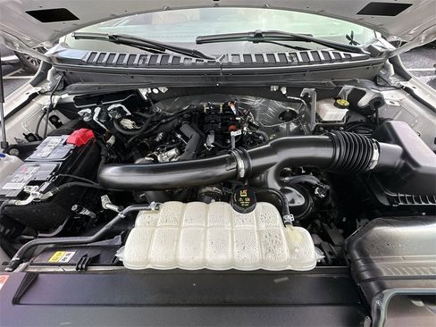 Used 2024 Ford Expedition Platinum image 26