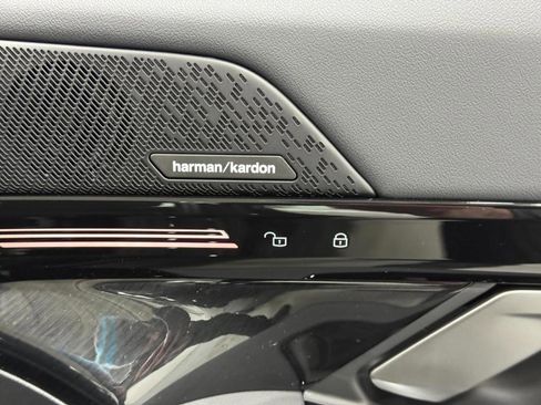 New 2026 BMW 530i xDrive w/ Convenience Package image 19