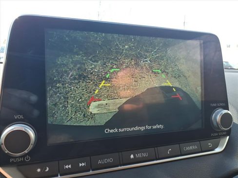 Used 2022 Nissan Sentra SR w/ Midnight Edition image 18