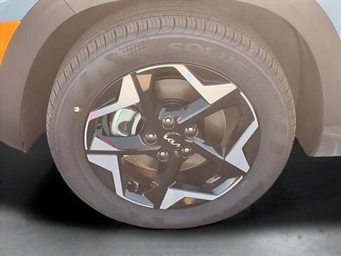 New 2026 Kia Seltos EX image 21