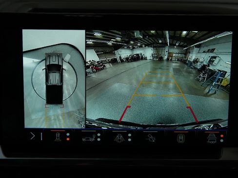 New 2025 GMC Sierra 2500 SLT w/ SLT Premium Package image 36