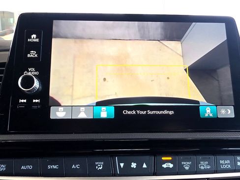 Used 2025 Honda Odyssey Sport-L image 51