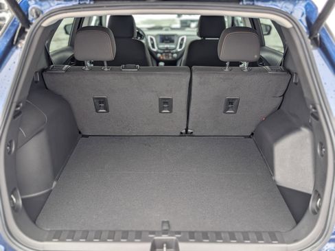 Used 2023 Chevrolet Equinox LT image 39