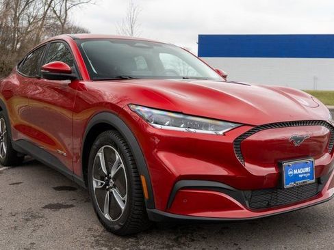 Used 2022 Ford Mustang Mach-E Select AWD/4WD image 4