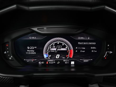 Used 2021 Lamborghini Urus image 18