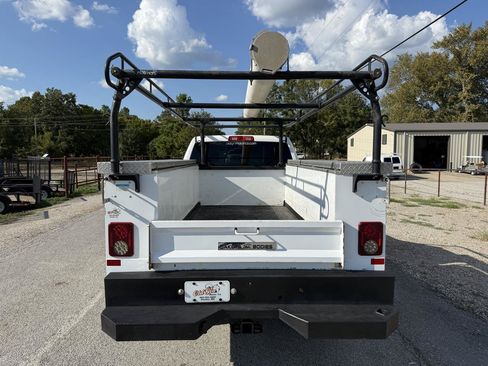 Used 2022 RAM 2500 Tradesman RWD image 4
