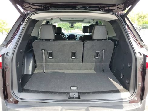 Used 2021 Chevrolet Traverse LT w/ LT Premium Package AWD/4WD image 35