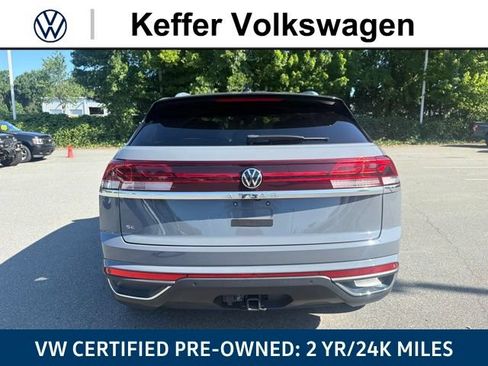 Used 2024 Volkswagen Atlas Cross Sport SE FWD image 6