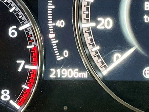 Used 2023 MAZDA MAZDA3 s image 12