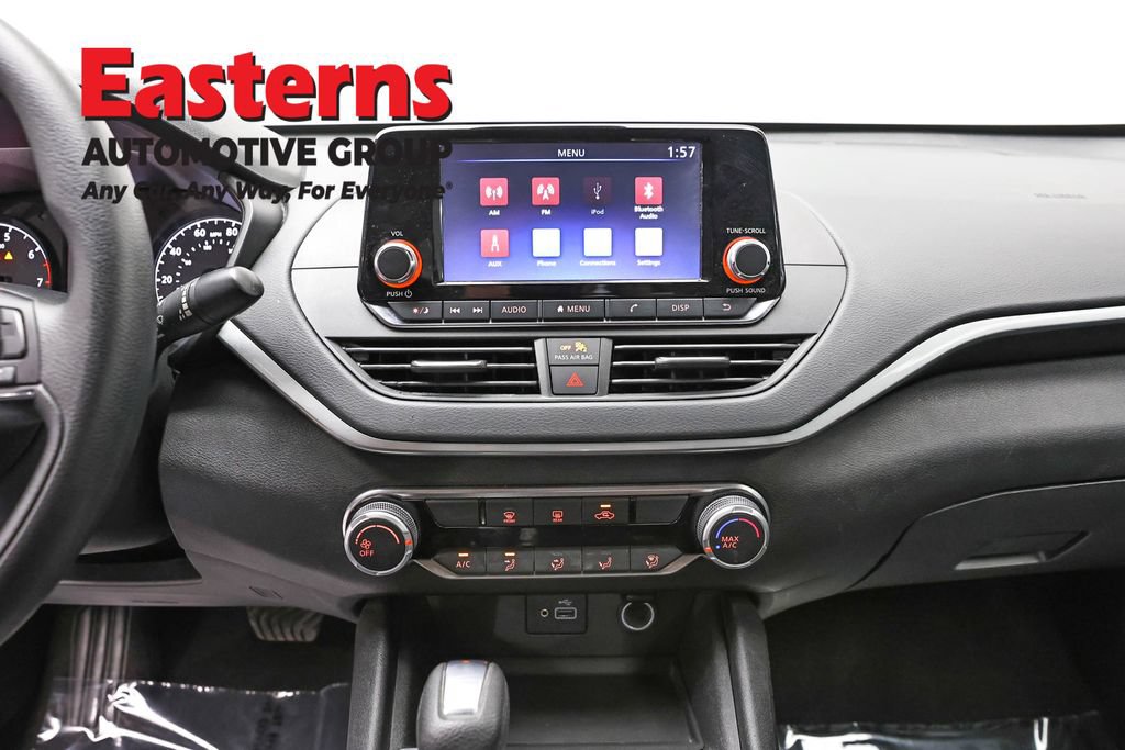 Used 2024 Nissan Altima 2.5 S FWD image 13