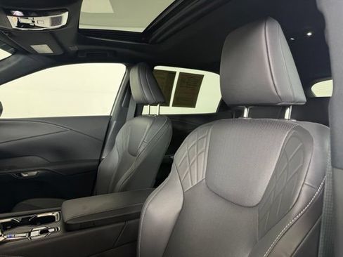 Used 2025 Lexus RX 350 Premium w/ Accessory Package (Z1) FWD image 4