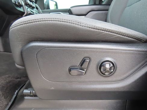 Used 2021 RAM 1500 Big Horn AWD/4WD image 6