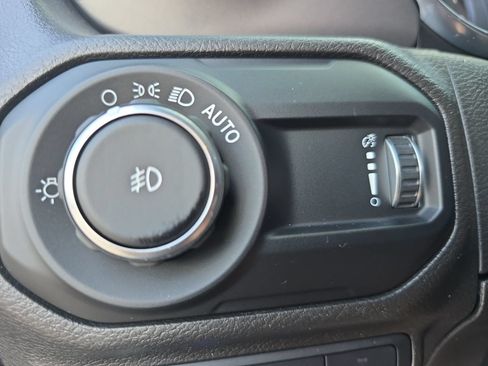 Used 2023 Jeep Wrangler Unlimited Rubicon 4xe AWD/4WD image 25