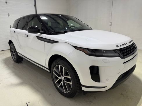 Used 2024 Land Rover Range Rover Evoque S AWD/4WD image 3